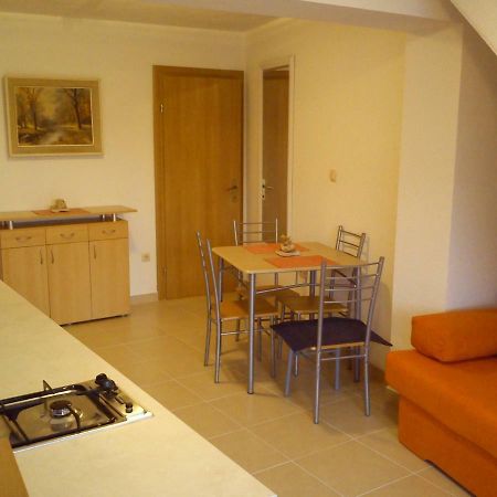 Volat Apartments Betina  Esterno foto