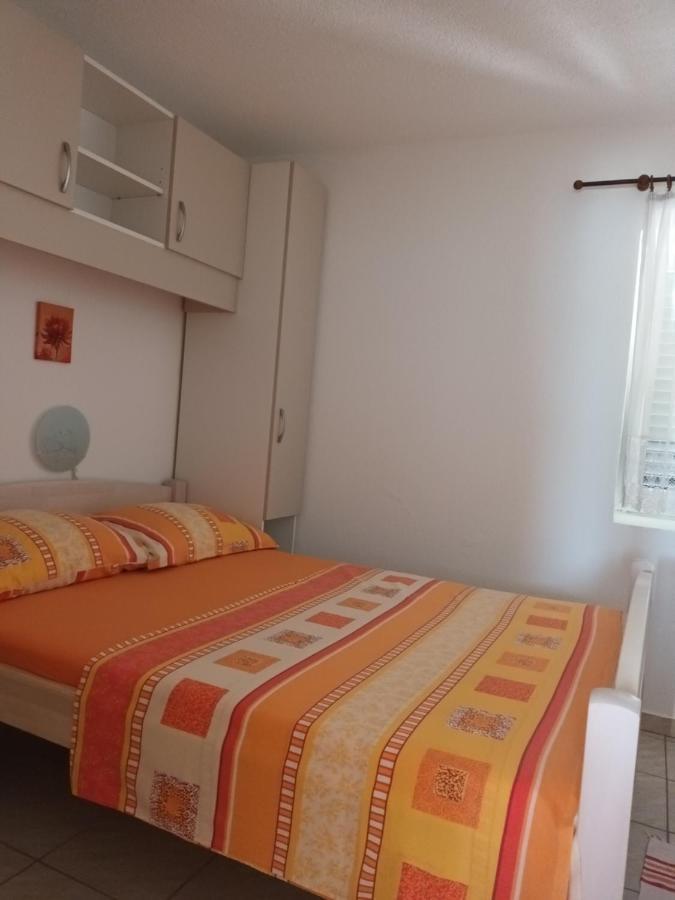 Volat Apartments Betina  Esterno foto