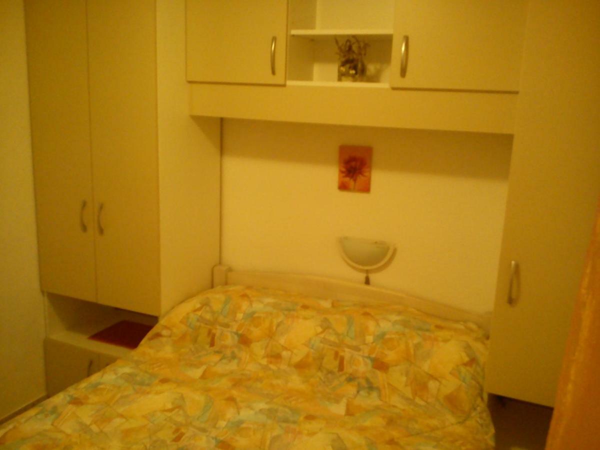 Volat Apartments Betina  Esterno foto